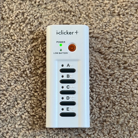 iClicker Plus Remote Control - Picture 2 of 3